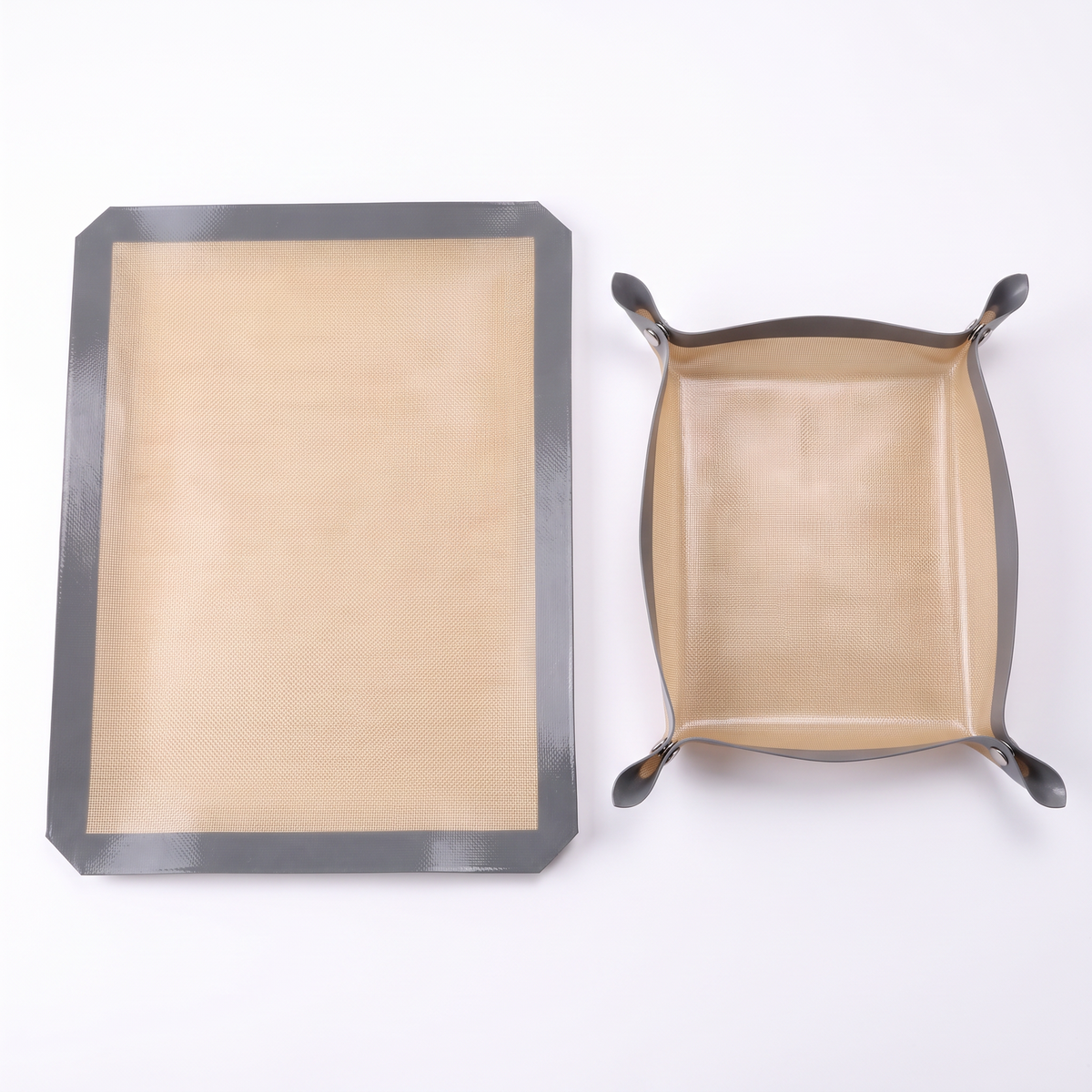 Flat mat and snapped tray side by side